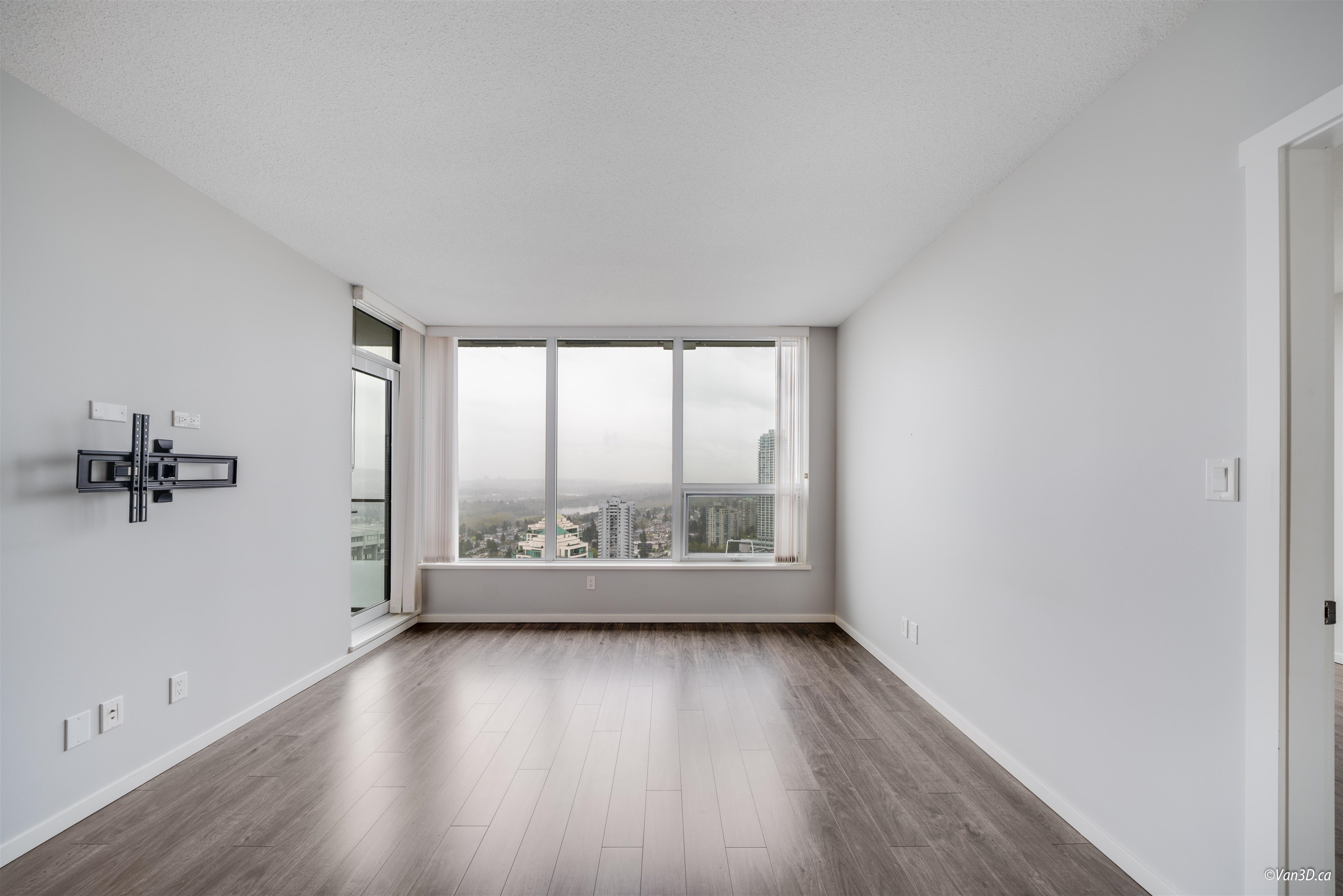 3702 - 5883 Barker Avenue, Condo with 2 bedrooms, 2 bathrooms and 1 parking in Burnaby BC | Image 9