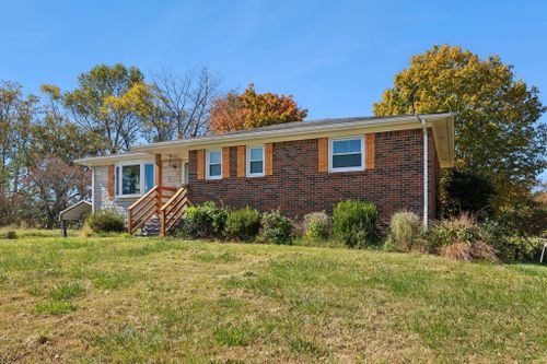 5880 Carthage Rd, Pleasant Shade, TN, 37145 | Card Image