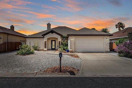 13809 Hawksnest Bay Dr, Corpus Christi, TX, 78418-6335 | Card Image
