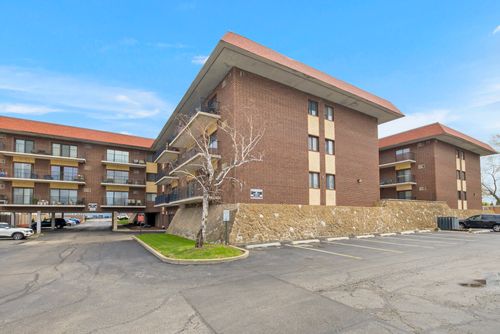 apt-n211-9520 Mayfield Ave, Oak Lawn, IL, 60453-2848 | Card Image
