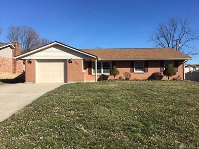 367 Cherrywood Drive, House other with 3 bedrooms, 2 bathrooms and null parking in Fairborn OH | Image 1