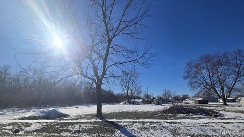 102 W 3rd St, Coffeen, IL, 62017-1137 | Card Image