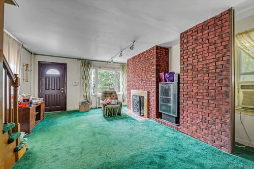 1906 Edenwald Ave, Bronx, NY, 10466-2221 | Card Image