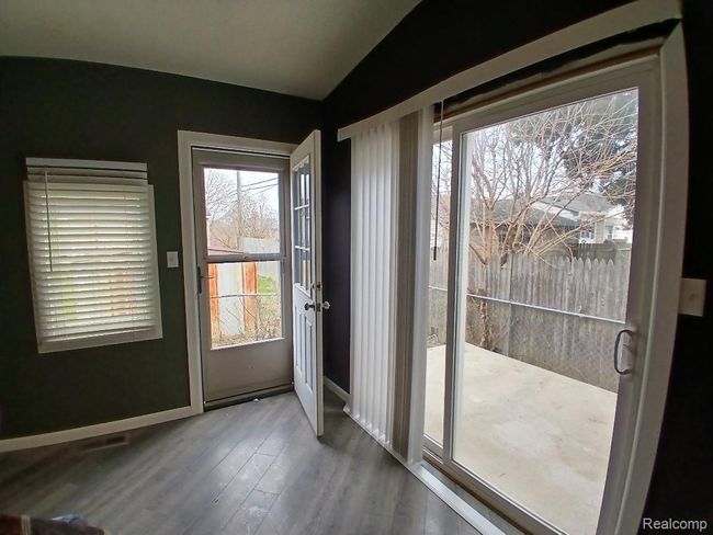 20446 Williamson St, House other with 3 bedrooms, 2 bathrooms and null parking in Clinton Township MI | Image 10