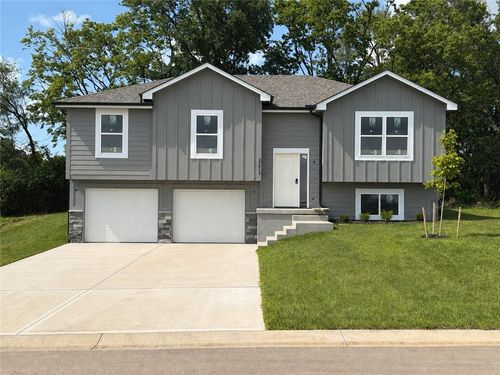 21012 E 6th Ter N, Independence, MO, 64056 | Card Image