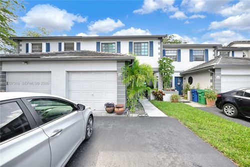 15561 Sw 110th Ter, Miami, FL, 33196-2729 | Card Image