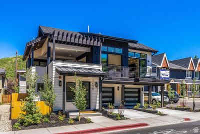 View of front of house with a balcony | Image 2