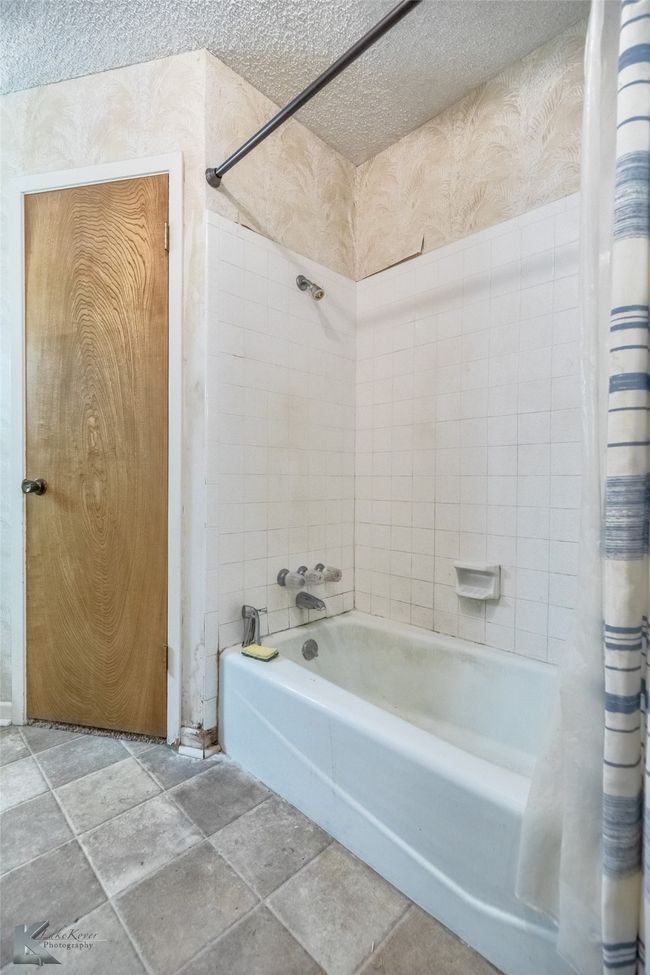 3826 Crest Way, House other with 3 bedrooms, 2 bathrooms and null parking in Abilene TX | Image 15