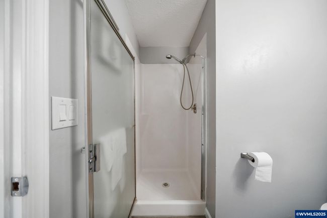 2005 Madison St Se, House other with 3 bedrooms, 2 bathrooms and null parking in Albany OR | Image 19