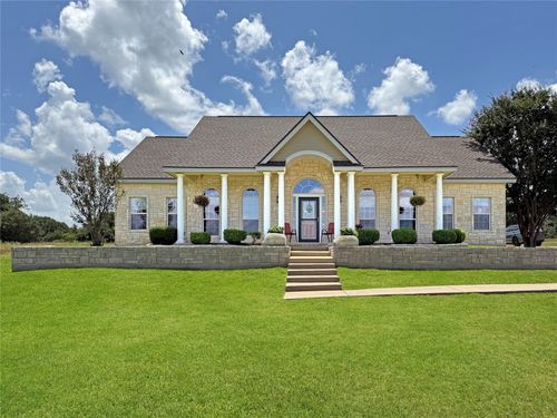 1611 W Fm 696, Lexington, TX, 78947-5352 | Card Image