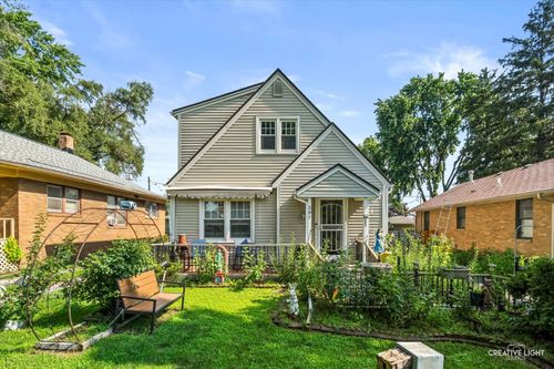 307 Lakelawn Blvd, Aurora, IL, 60506-2417 | Card Image