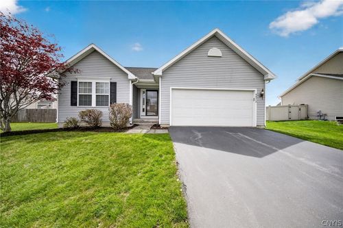 5472 Alfreton Drive, Clay, NY, 13041 | Card Image