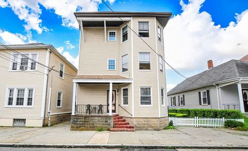 82 Eugenia St, New Bedford, MA, 02745 | Card Image