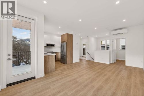 a-2224 Falls Street, Nelson, BC, V1L1K4 | Card Image