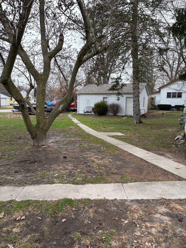947 Waterloo St, House other with 2 bedrooms, 1 bathrooms and null parking in Saint Clair MI | Image 18