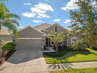 10446 Flagstaff Falls Avenue, House other with 3 bedrooms, 2 bathrooms and null parking in Riverview FL | Image 2