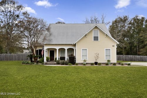 18079 Pecan Ct, Saucier, MS, 39574-8564 | Card Image