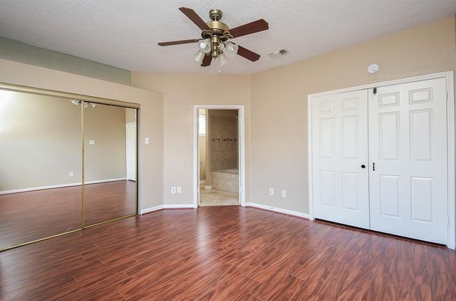 APT-173 - 8888 Benning Dr, Townhouse with 3 bedrooms, 3 bathrooms and 2 parking in Houston TX | Image 16