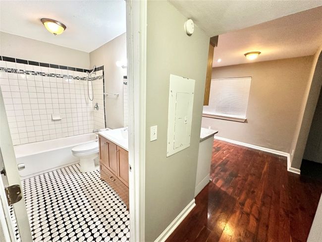 1302 S Quinlan Park Rd, Home with 0 bedrooms, 0 bathrooms and null parking in Austin TX | Image 28