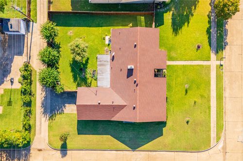 3758 Blue Trace Ln, Farmers Branch, TX, 75244-5407 | Card Image