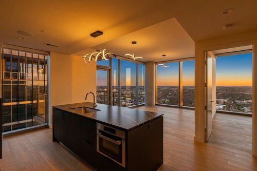 2907-44 East Ave, Austin, TX, 78701 | Card Image