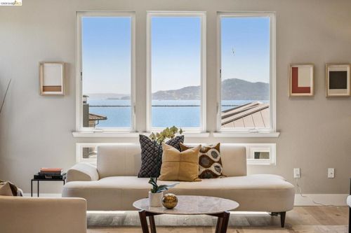 16 Sea Star Ct, Richmond, CA, 94801-4189 | Card Image
