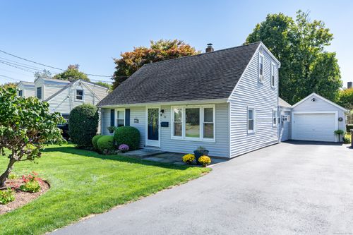 36 Old Barn Rd S, Stamford, CT, 06905-4112 | Card Image