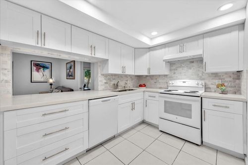 113-3909 N Ocean Blvd, Fort Lauderdale, FL, 33308-6406 | Card Image
