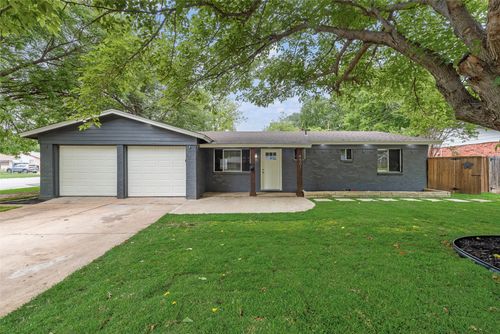 4501 Sabelle Ln, Haltom City, TX, 76117-2211 | Card Image