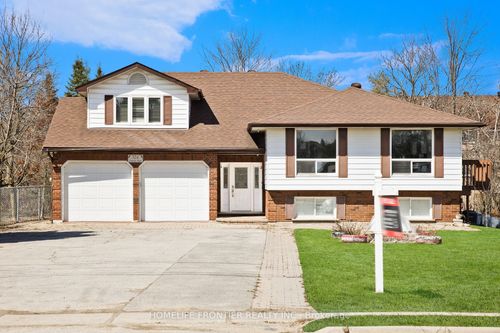 326 Little Ave, Barrie, ON, L4N2Z6 | Card Image