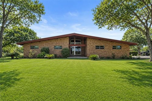 9675 County Road 325, Mathis, TX, 78368-4164 | Card Image
