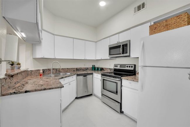 APT-312 - 1700 Amelia Ct, Condo with 2 bedrooms, 2 bathrooms and null parking in Plano TX | Image 9