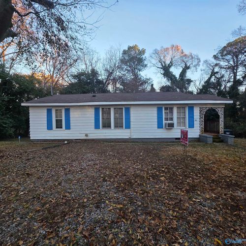 1101 New St, Tuskegee, AL, 36083-2050 | Card Image