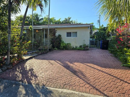 1020 Ne 165th Ter, North Miami Beach, FL, 33162 | Card Image