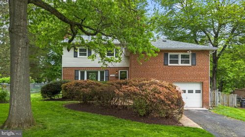 10242 Stratford Ave, FAIRFAX, VA, 22030-2316 | Card Image