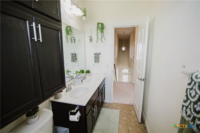 201 Boulder Ridge Dr, House other with 5 bedrooms, 3 bathrooms and null parking in Cuero TX | Image 24
