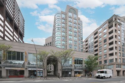 409 - 942 Yonge St, Condo with 1 bedrooms, 1 bathrooms and 1 parking in Toronto ON | Image 1