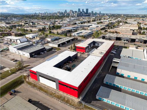 {{alt}} | Card Image