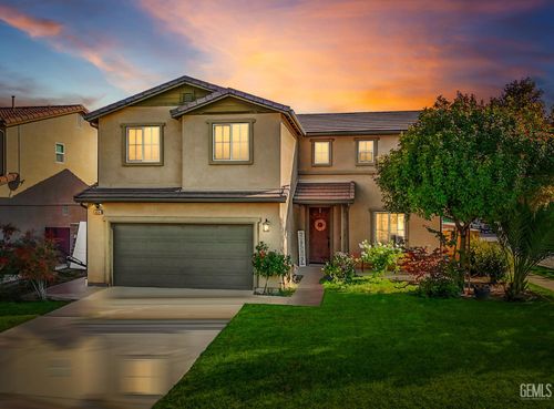 10301 Riata Ln, Bakersfield, CA, 93306-7872 | Card Image