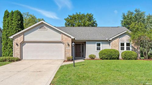 824 Brae Brook Dr, Fort Wayne, IN, 46804-6704 | Card Image