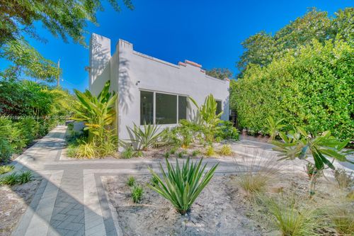 845 Ne 119th St, Biscayne Park, FL, 33161-6311 | Card Image