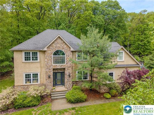 803 Birch Ave, PEN ARGYL, PA, 18072-1282 | Card Image