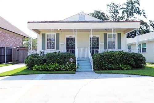 305 Labarre Dr, Metairie, LA, 70001-5436 | Card Image