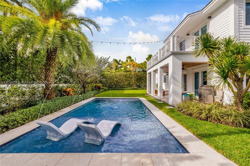 5602 Sw 65th Ct, South Miami, FL, 33143-4639 | Card Image