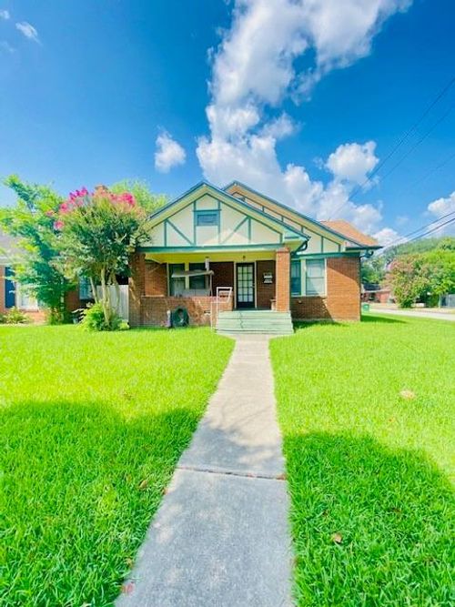 1502 Godwin St, Houston, TX, 77023-4525 | Card Image