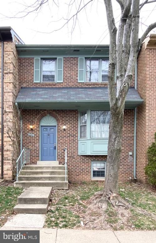 2868 Kelly Sq, VIENNA, VA, 22181-6140 | Card Image