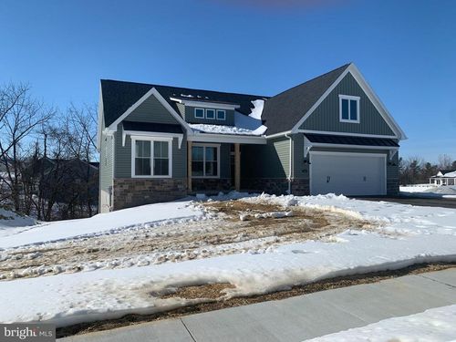 38-109 Onyx Dr, HANOVER, PA, 17331-5901 | Card Image