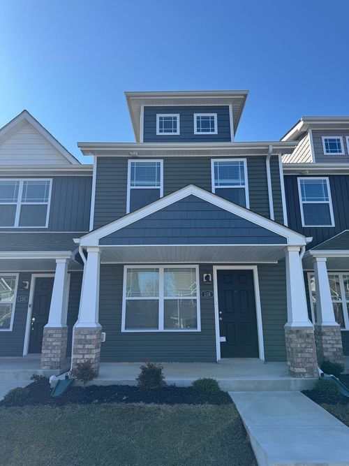 118 Davis Ridge Ln, Clarksville, TN, 37040-2071 | Card Image