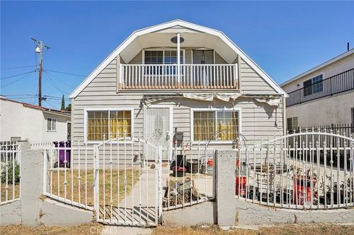 1211 E Leigh Ct, Long Beach, CA, 90806-5707 | Card Image