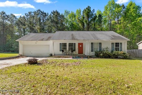 136 Constitution Ave, Jacksonville, NC, 28540-9705 | Card Image